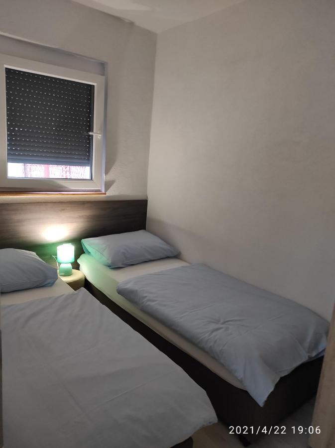 Apartmani Quattro ستاريغغاد باكلينتسا المظهر الخارجي الصورة