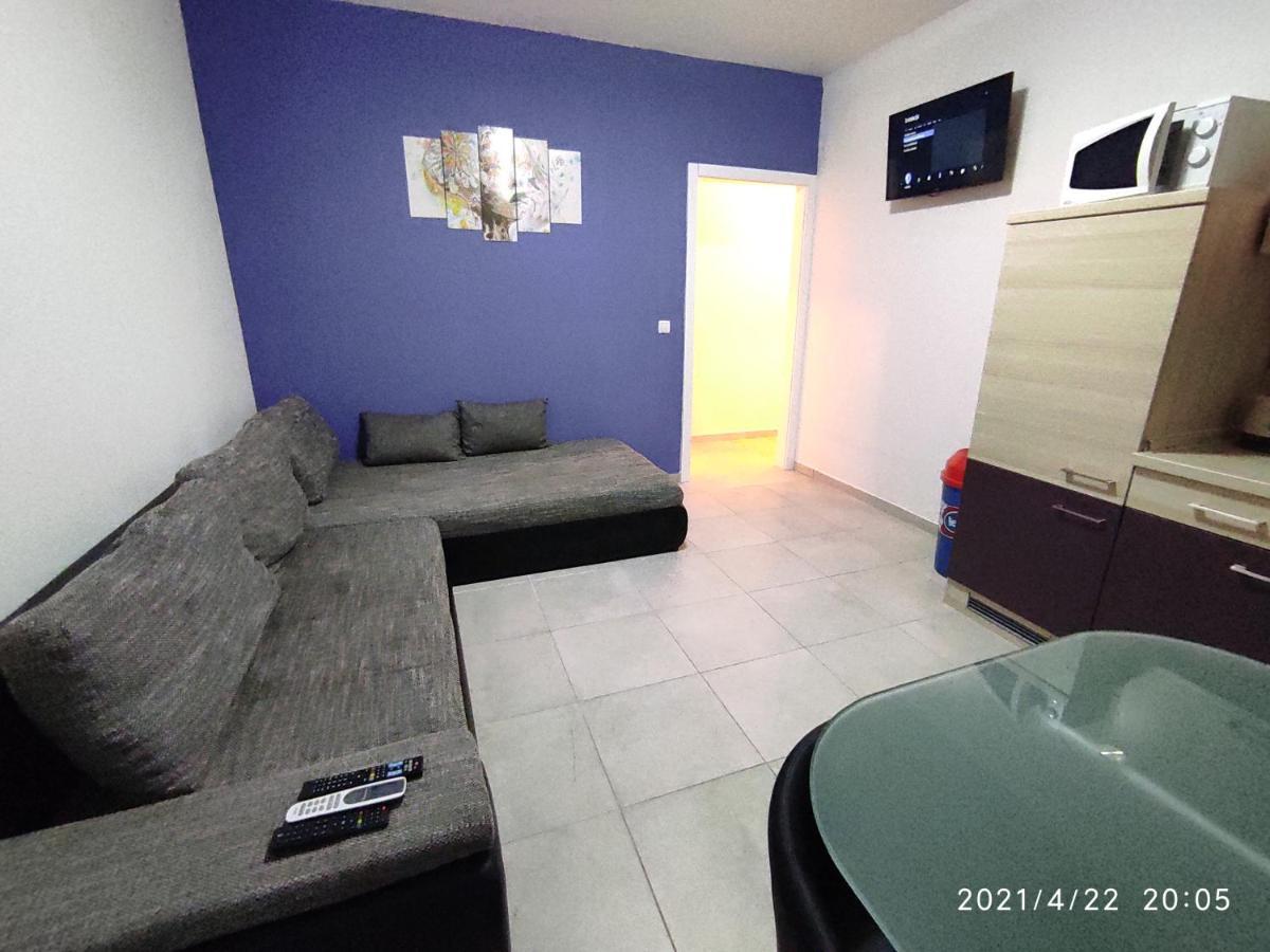 Apartmani Quattro ستاريغغاد باكلينتسا المظهر الخارجي الصورة