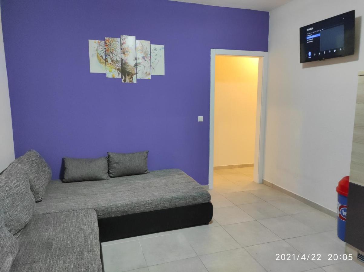 Apartmani Quattro ستاريغغاد باكلينتسا المظهر الخارجي الصورة