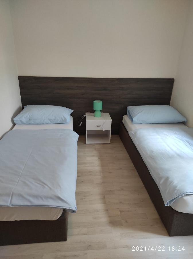 Apartmani Quattro ستاريغغاد باكلينتسا المظهر الخارجي الصورة