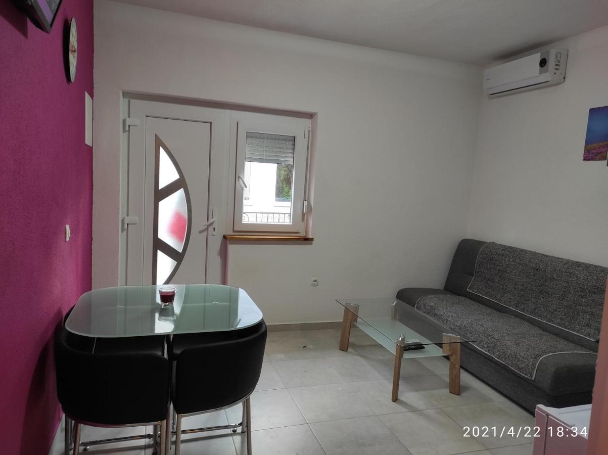 Apartmani Quattro ستاريغغاد باكلينتسا المظهر الخارجي الصورة