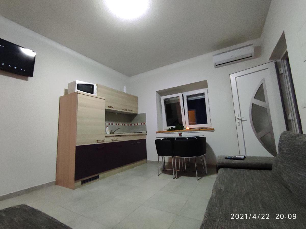 Apartmani Quattro ستاريغغاد باكلينتسا المظهر الخارجي الصورة